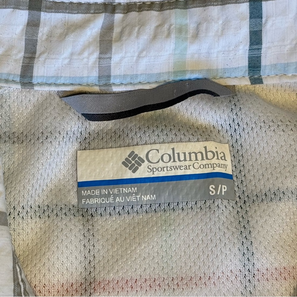 Columbia women’s Silver Ridge Novelty short sleeve size small, white plaid - Picture 3 of 7